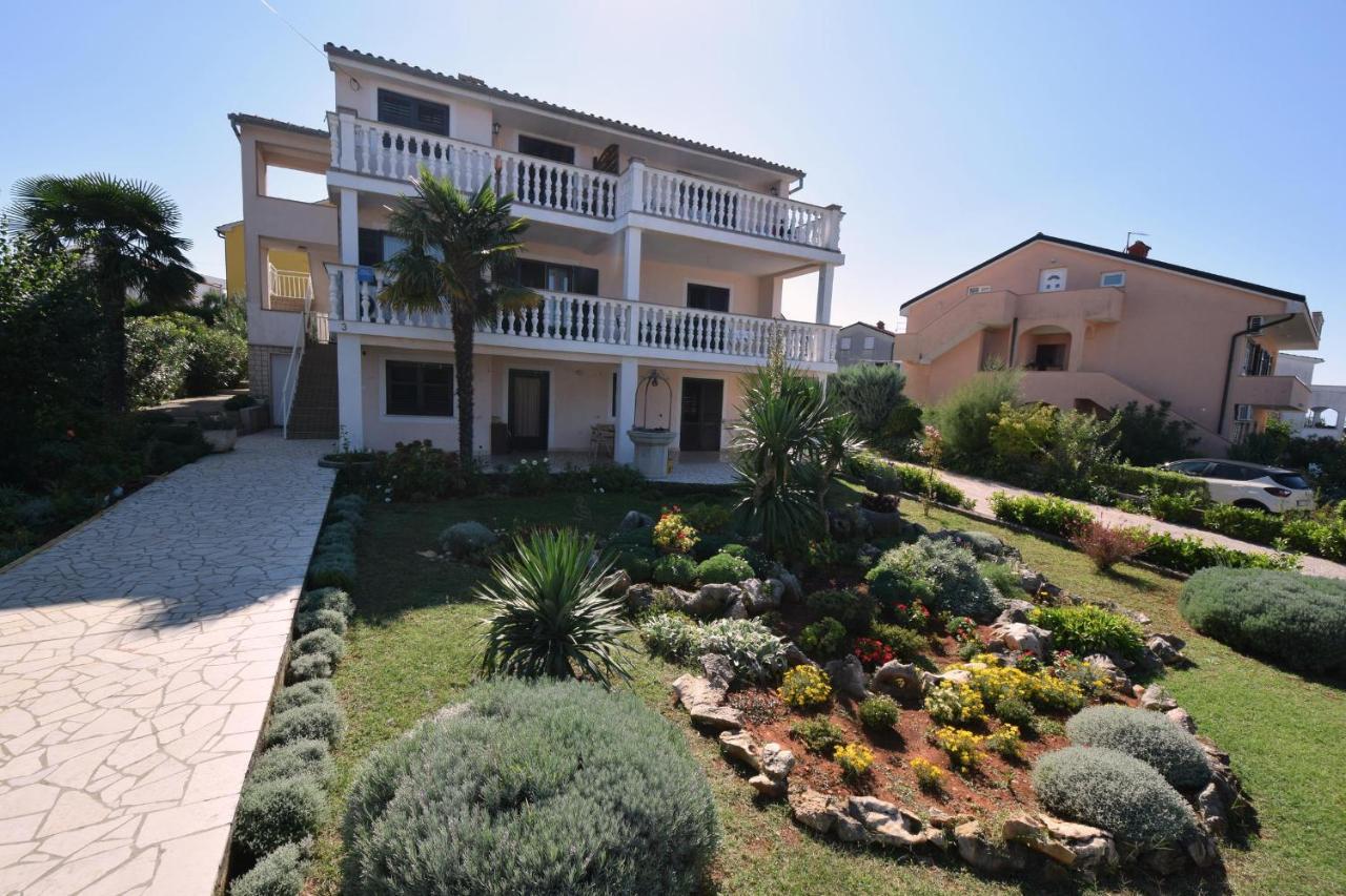 Apartments Marinela Njivice Luaran gambar