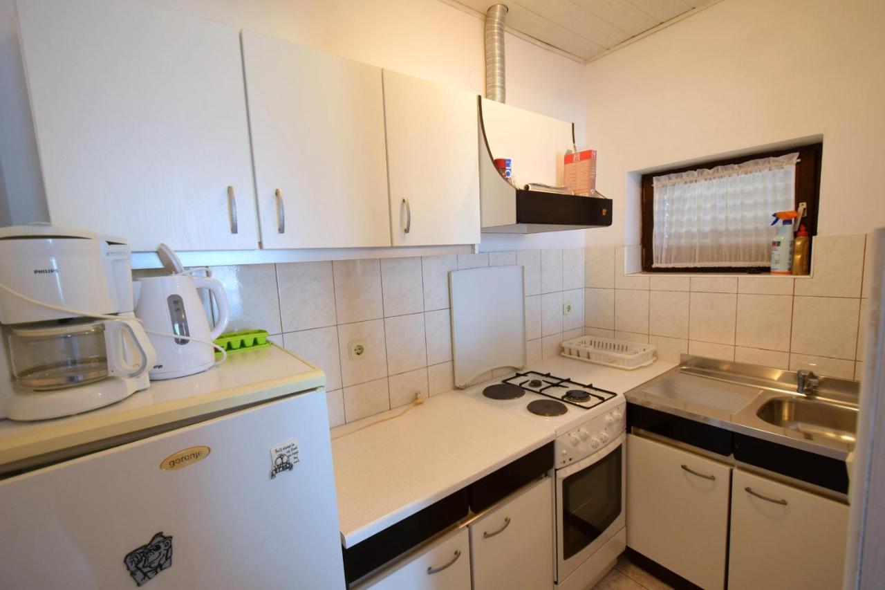 Apartments Marinela Njivice Luaran gambar