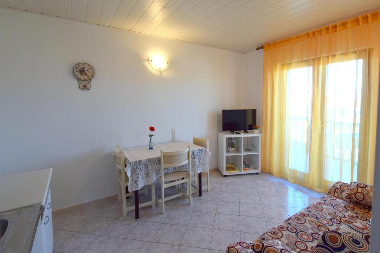 Apartments Marinela Njivice Luaran gambar